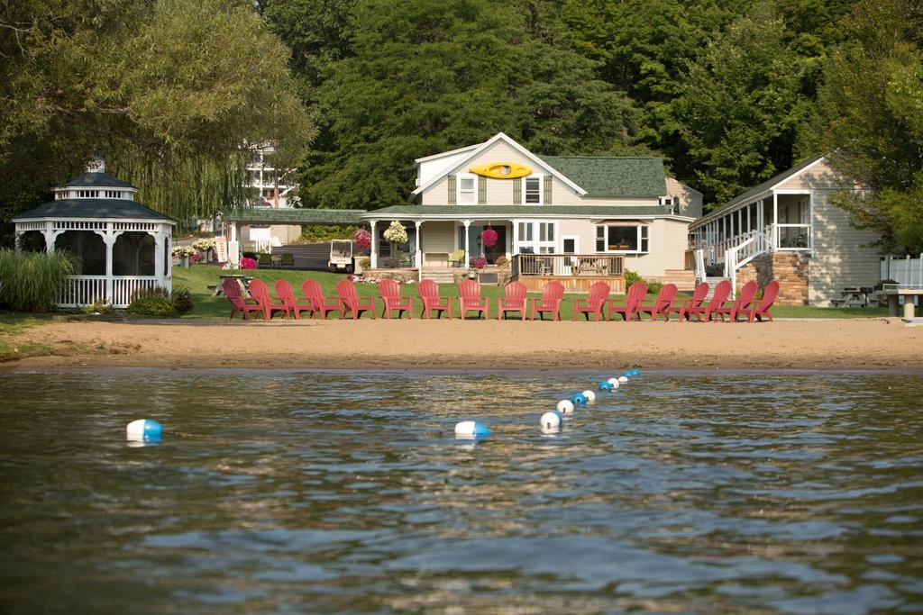 Shore Meadows Lodge Llc Lake George Exterior foto