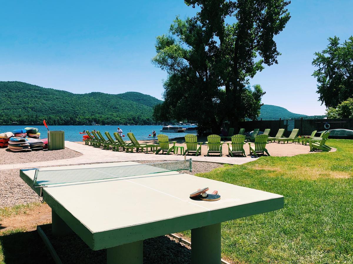 Shore Meadows Lodge Llc Lake George Exterior foto
